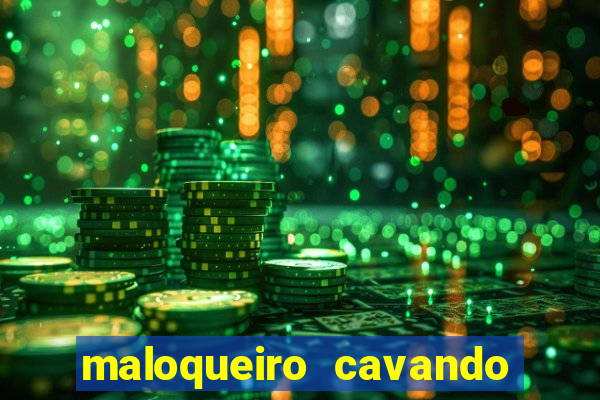 maloqueiro cavando a sua cova